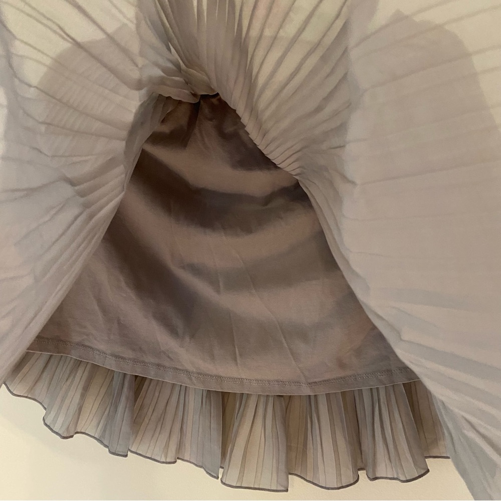 Abercrombie & Fitch Gray Pleated Skater Skirt - Picture 2 of 10